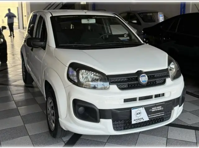 Carro Fiat Uno 2020 Attractive 1.0 8V (Flex) 4p