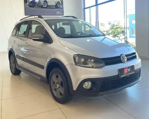Carro Volkswagen SpaceCross 2012 1.6 8V (Flex)