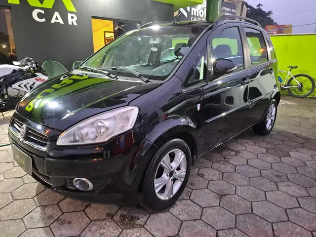 Carro Fiat Idea 2012 Attractive 1.4 8V (Flex)