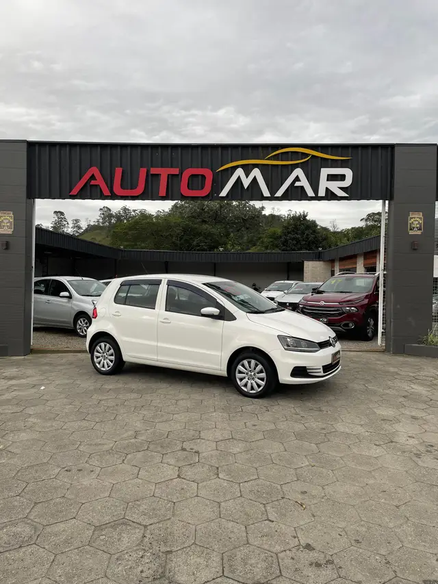 Carro Volkswagen Fox 2017 1.6 MSI Trendline (Flex)