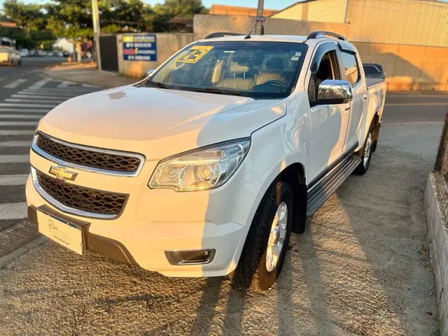 Carro Chevrolet S10 Cabine Dupla 2013 S10 LTZ 2.4 4x2 (Cab Dupla) (Flex)