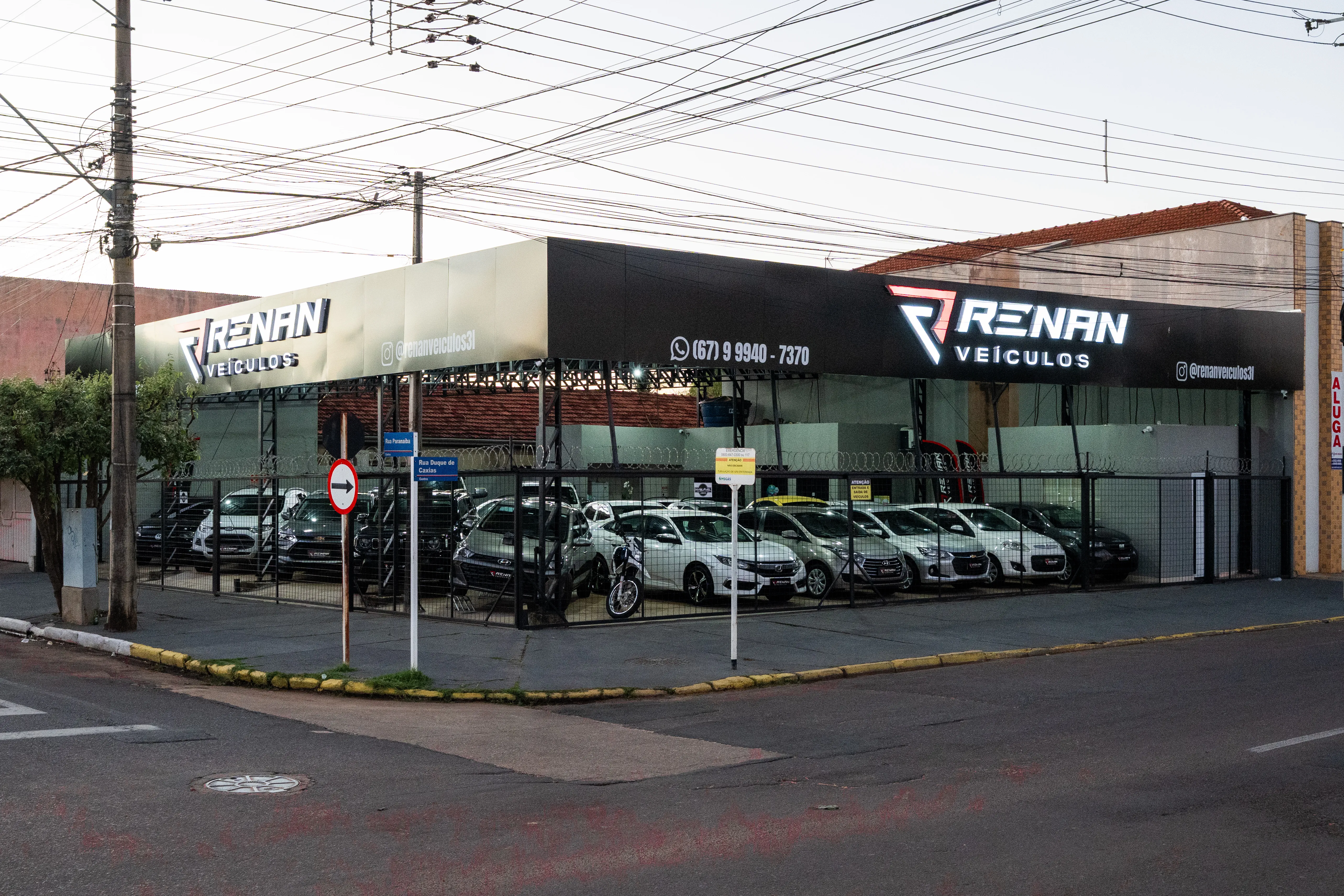 Fachada da loja Veículos à venda em Renan Veiculos - Três Lagoas - MS | Mobiauto