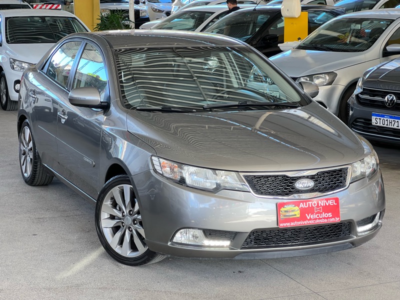 KIA CERATO