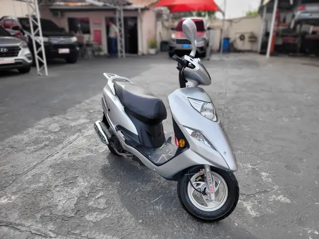 Moto Suzuki Burgman 2013 125i