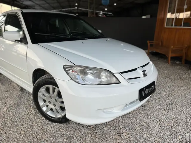 Carro Honda Civic 2004 Sedan LX 1.7 16V