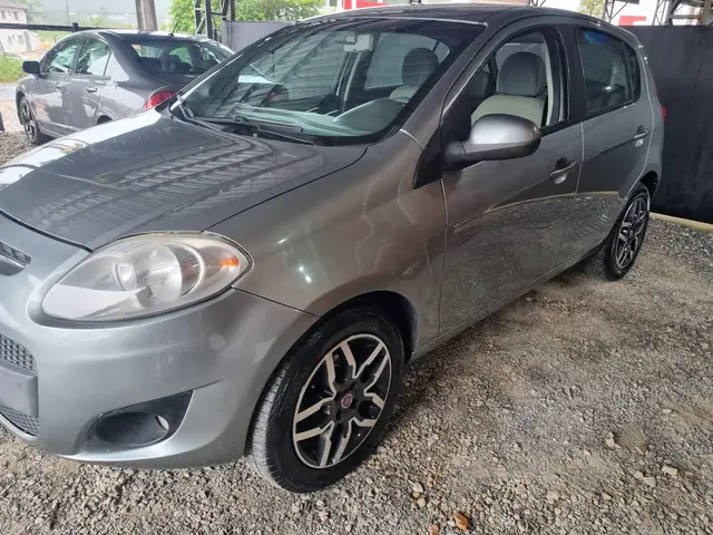 Carro Fiat Palio 2013 Essence 1.6 16V (Flex)