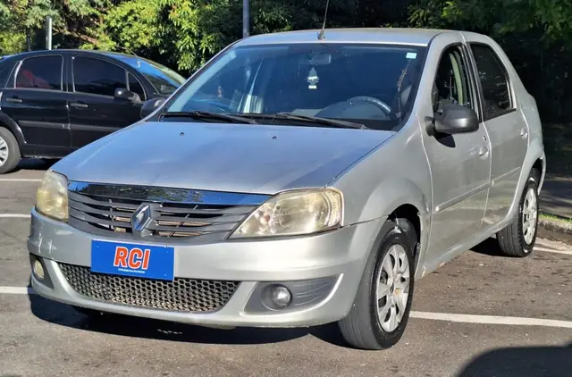 Carro Renault Logan 2011 Expression 1.0 16V (flex)