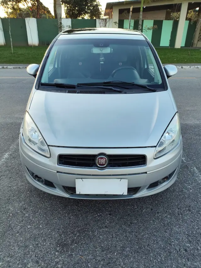 Carro Fiat Idea 2012 Essence Italia 1.6 16V Dualogic (Flex)