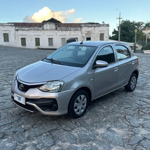 Carro Toyota Etios 2018 X 1.3 (Aut) (Flex)