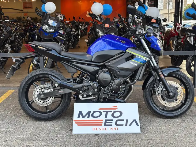 Moto Yamaha XJ6 N 2018 XJ6 N 600 (ABS)