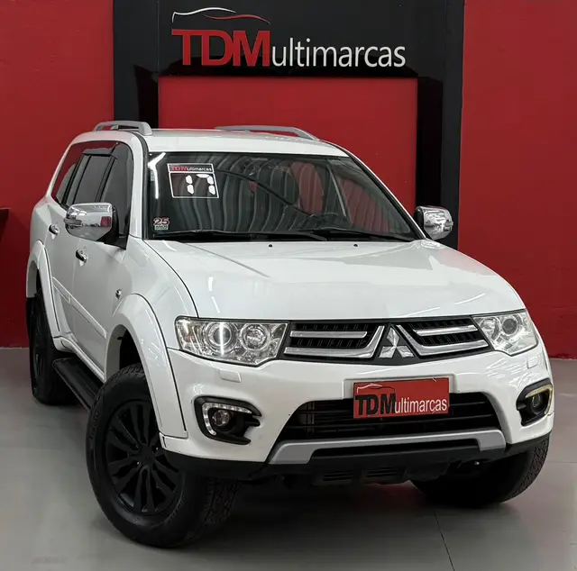 Carro Mitsubishi Pajero 2017 3.2 DI-D HPE 4WD (Aut)