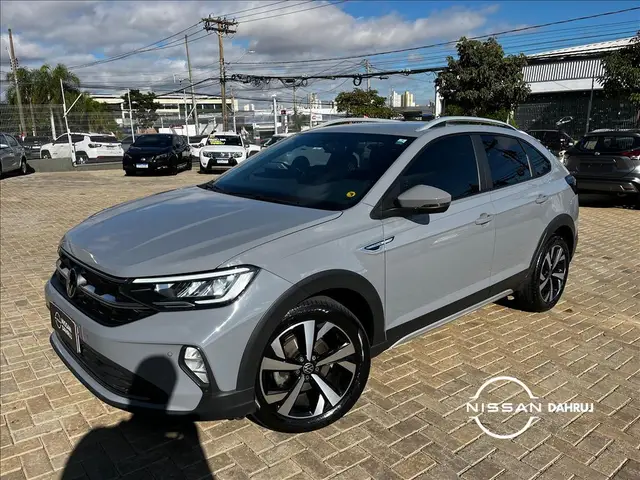 Carro Volkswagen Nivus 2023 Highline 200 TSI