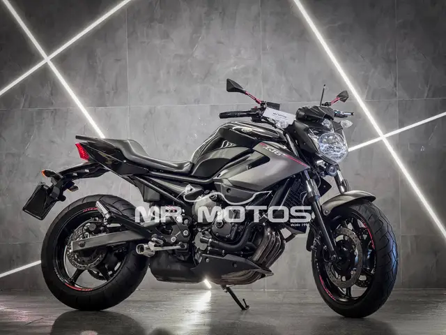 Moto Yamaha XJ6 N 2015 XJ6 N 600