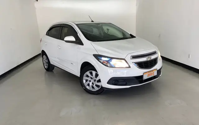 Carro Chevrolet Onix 2014 1.4 LT SPE/4