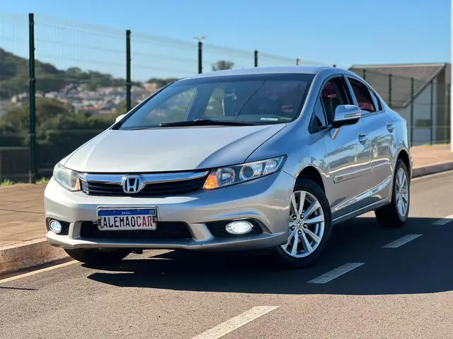 Carro Honda Civic 2014 New  LXR 2.0 i-VTEC (Aut) (Flex)