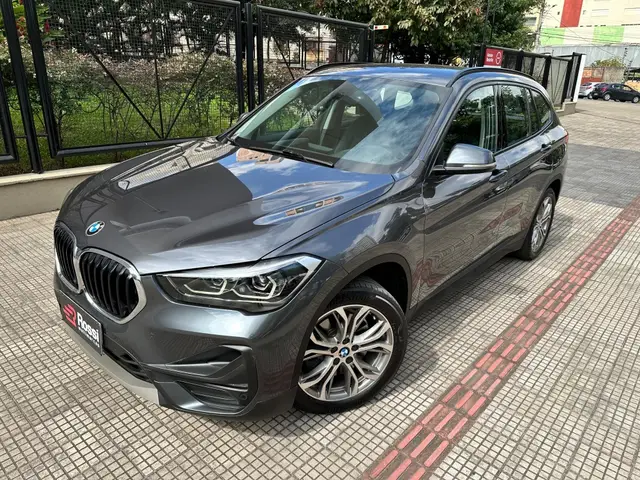 Carro BMW X1 2022 sDrive20i 2.0 Turbo (Aut.)