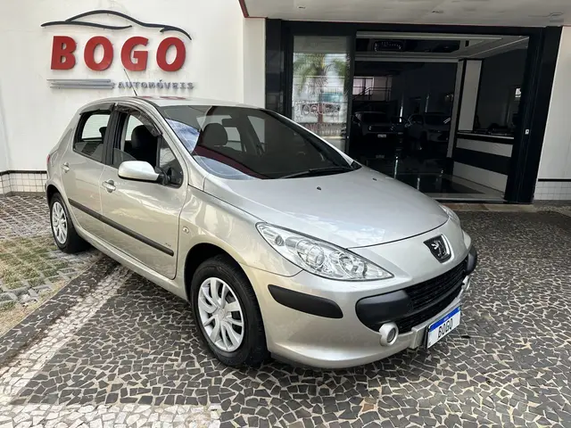Carro Peugeot 307 2010 Hatch. Presence 1.6 16V (flex)