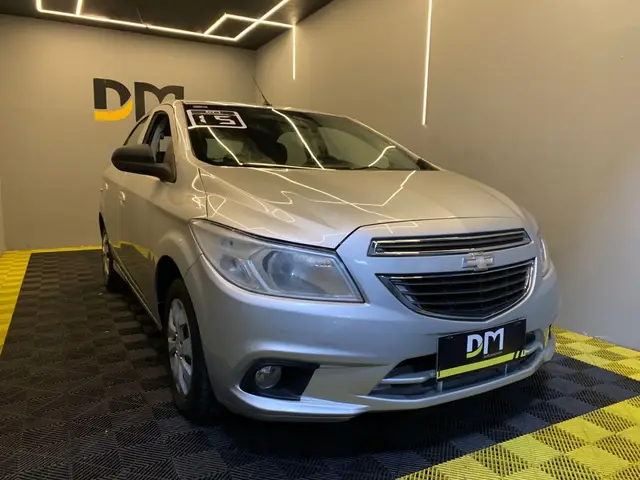 Carro Chevrolet Onix 2015 1.0 LT SPE/4