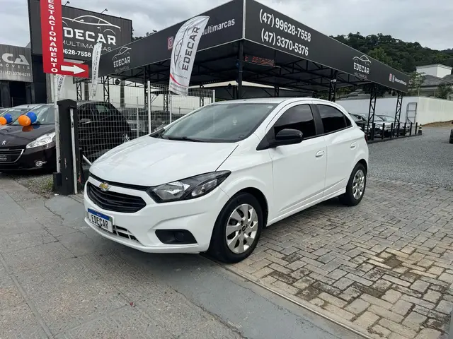Carro Chevrolet Onix 2021 1.0 (Flex)