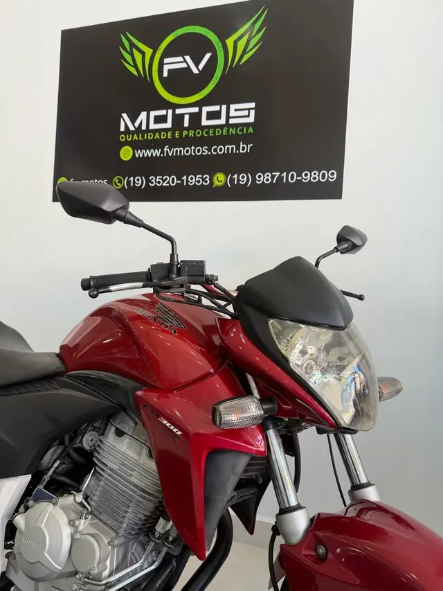 Carro Honda CB 300R 2013 (ABS)
