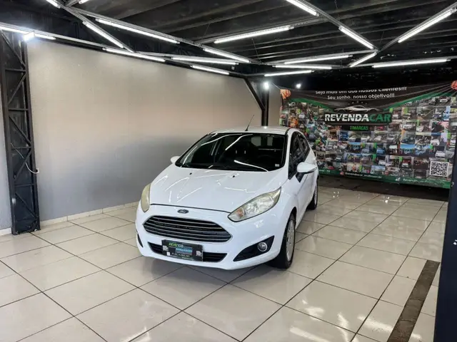 Carro Ford Fiesta Hatch 2014 SE Rocam 1.6 (Flex)