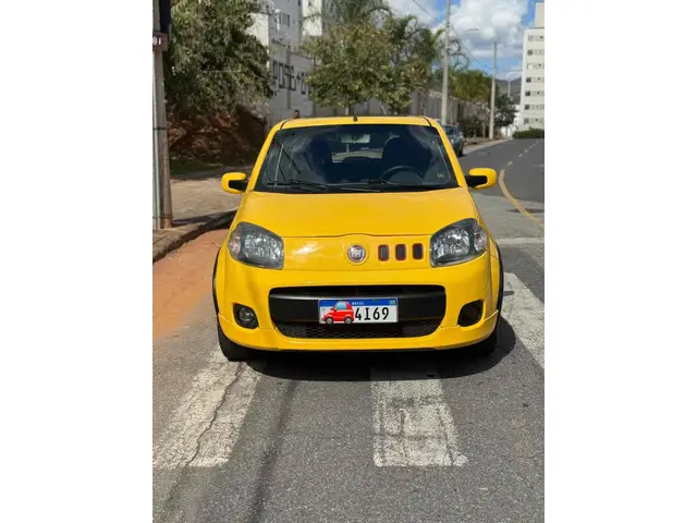 Carro Fiat Uno 2012 Sporting 1.4 8V (Flex) 4p