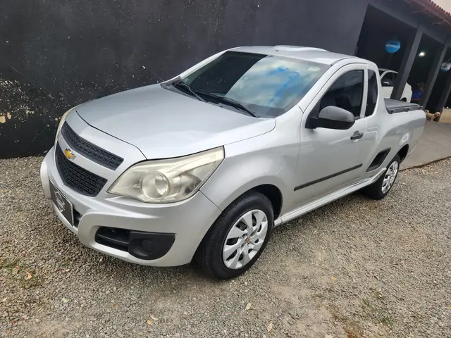 Carro Chevrolet Montana 2018 LS 1.4 (Flex)
