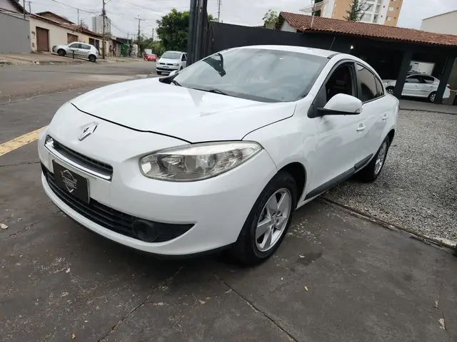 Carro Renault Fluence 2013 1.6 16V Expression (Flex)