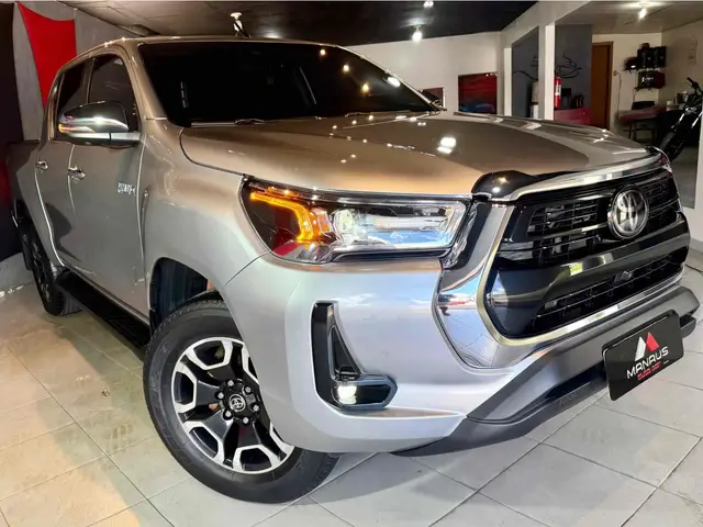 Carro Toyota Hilux Cabine Dupla 2023 SRX 4x4 2.8 Diesel