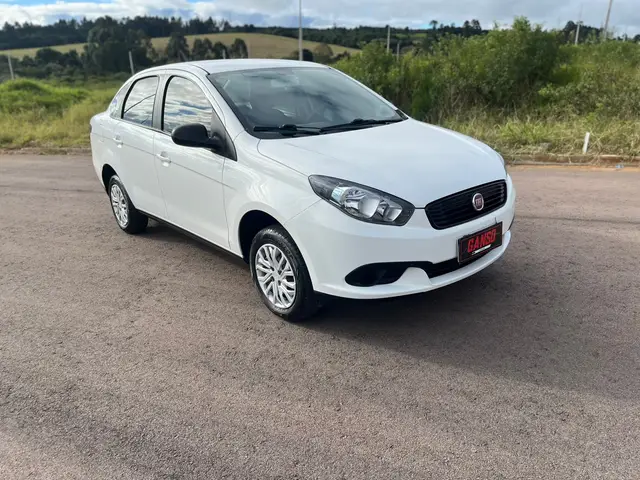 Carro Fiat Grand Siena 2021 Attractive 1.0 (Flex)