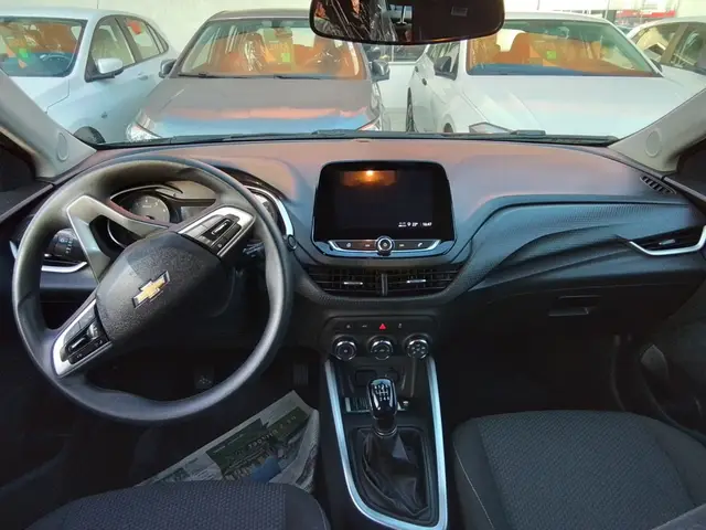 Carro Chevrolet Onix Plus 2025 LT 1.0