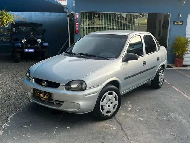 Carro Chevrolet Classic 2008 Corsa Sedan  Life 1.0 VHC (Flex)