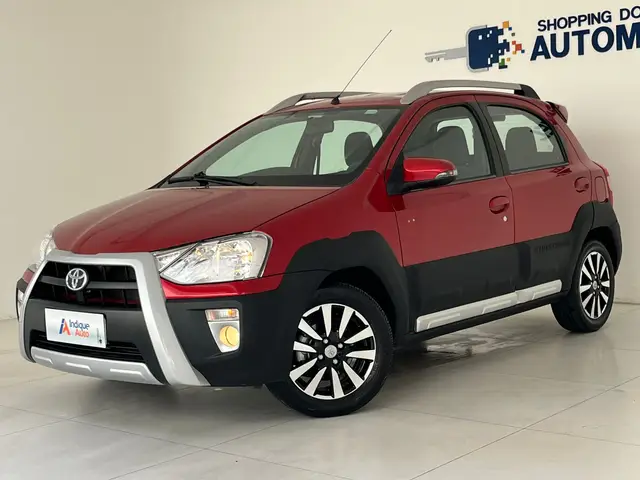 Carro Toyota Etios 2014 Cross 1.5 (Flex)