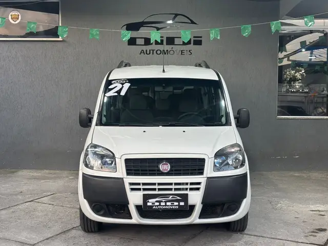 Carro Fiat Doblò 2021 Essence 1.8 16V (Flex)
