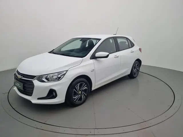 Carro Chevrolet Onix Plus 2024 LT 1.0