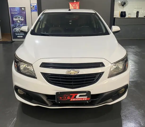 Carro Chevrolet Onix 2015 1.0 Seleção SPE/4