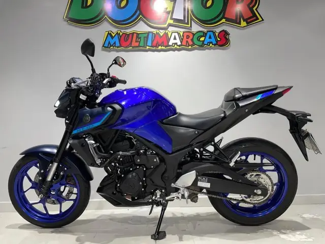 Carro Yamaha MT-03 2025 ABS
