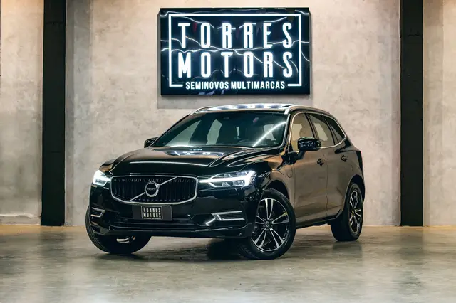 Carro Volvo XC60 2020 2.0 T8 Hybrid Momentum AWD