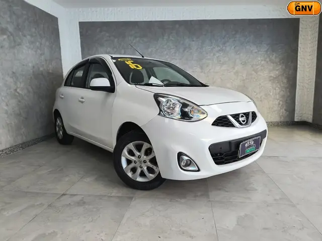 Carro Nissan March 2016 1.6 16V SV (Flex)