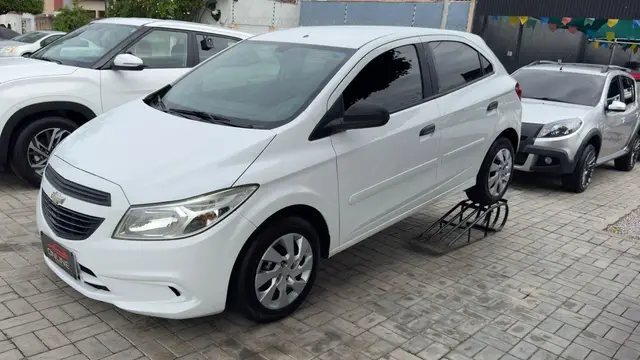 Carro Chevrolet Onix 2016 1.0 LS SPE/4