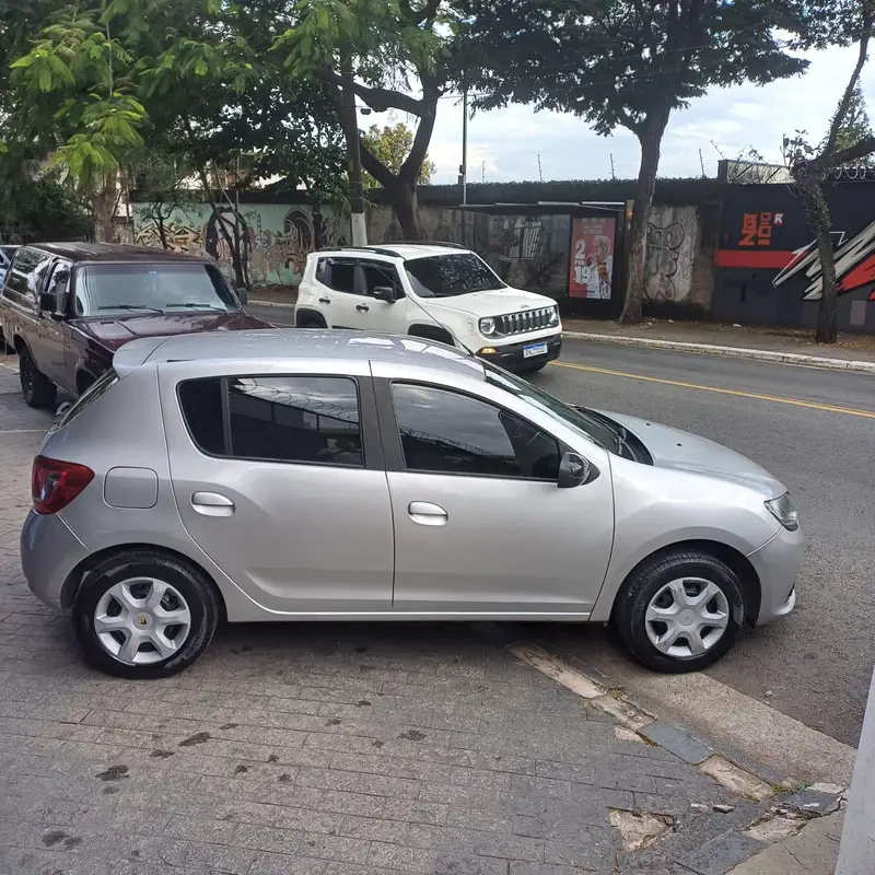 Renault Sandero Expression 1.0 16V (Flex)