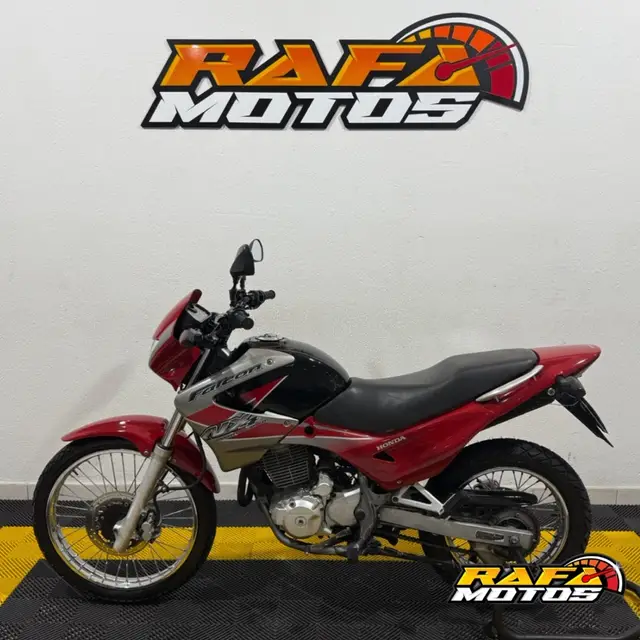 Carro Honda NX 4 Falcon 2005 400