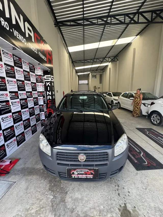Carro Fiat Strada 2013 Working 1.4 (Flex)