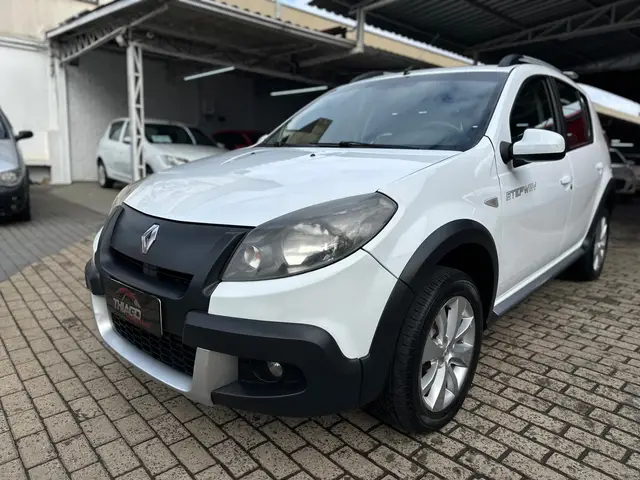 Carro Renault Sandero Stepway 2014 1.6 16V Hi-Flex (aut)