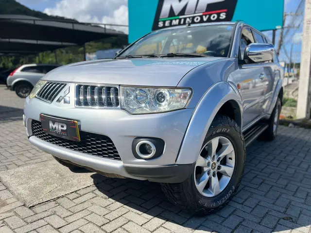 Carro Mitsubishi Pajero Dakar 2013 3.5 HPE 4WD (aut)(Flex)