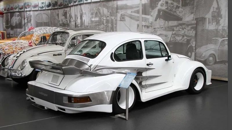 Fusca, o carro-camaleão capaz de virar Porsche, picape e até Rolls Royce