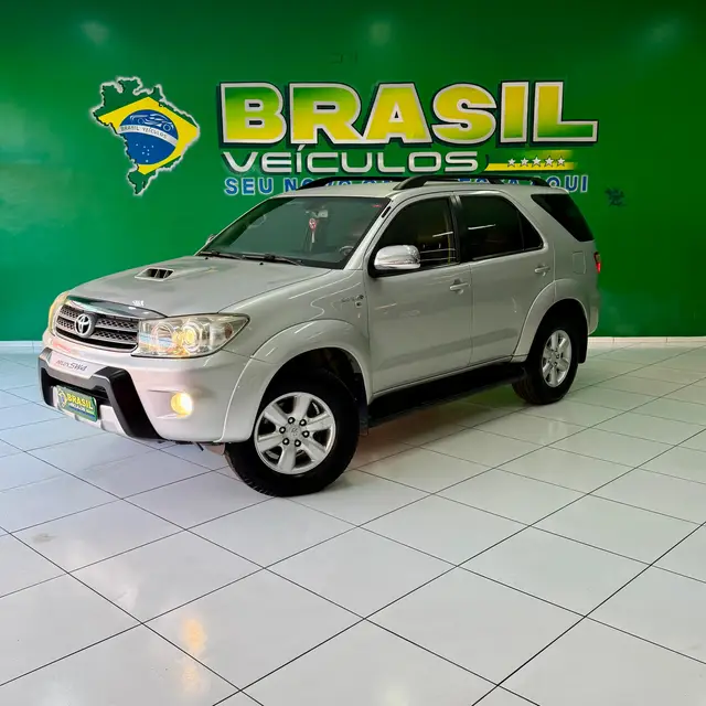 Carro Toyota Hilux SW4 2010 SRV 4x4 3.0 Turbo  (aut)