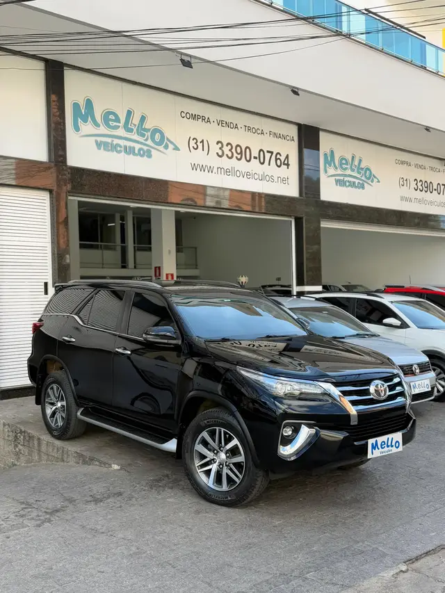 Carro Toyota SW4 2019 2.8 TDI SRX 7L 4x4 (Aut) (Diesel)