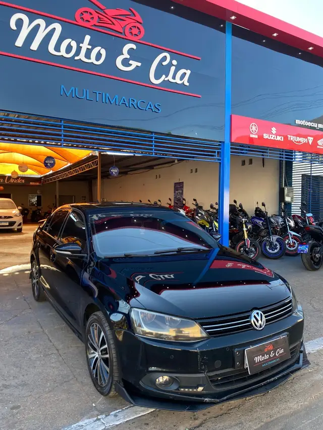 Carro Volkswagen Jetta 2014 2.0 Comfortline Tiptronic (Flex)