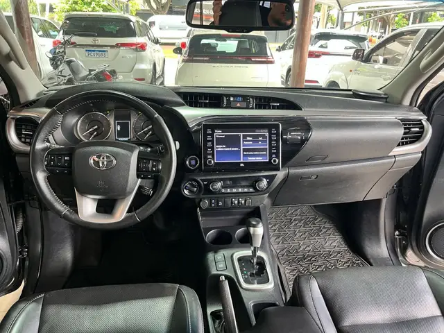 Carro Toyota Hilux Cabine Dupla 2021 SRX 2.8 TDI CD 4x4 (Aut)